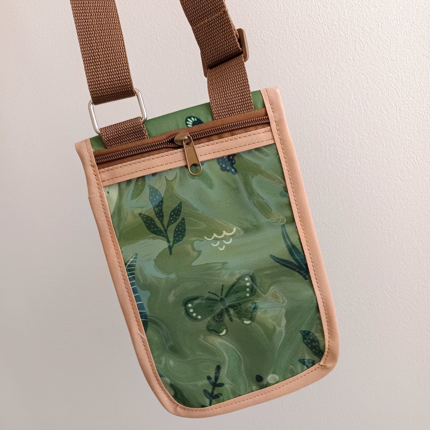 Porta celular Paulina Plantas